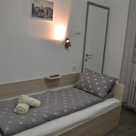 Apartments Pandora Ягодина Екстериор снимка