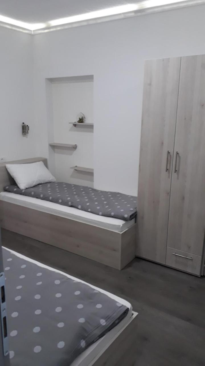 Apartments Pandora Ягодина Екстериор снимка