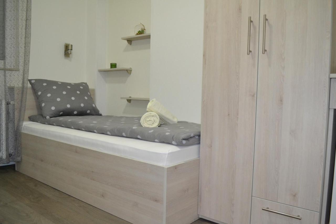 Apartments Pandora Ягодина Екстериор снимка
