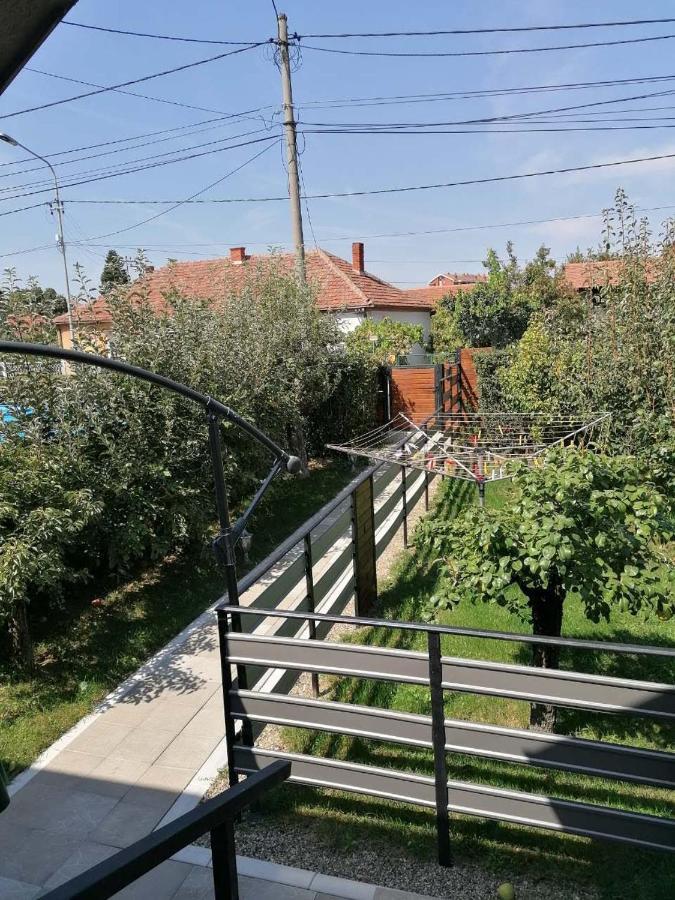 Apartments Pandora Ягодина Екстериор снимка